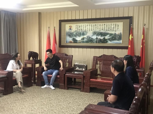 市台港澳办以服务带招商全力推进在谈项目